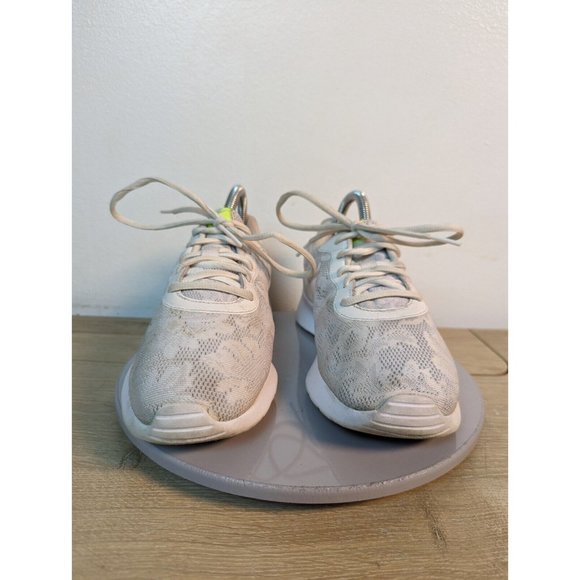 Nike Womens Tanjun Eng 902865-100 White Running Shoes Sneakers Size 7 - Picture 2 of 10
